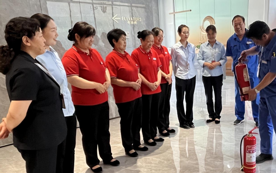 紧绷安全弦 筑牢防护线-欧宝(中国)商办事业部开展消防、电梯困人演练